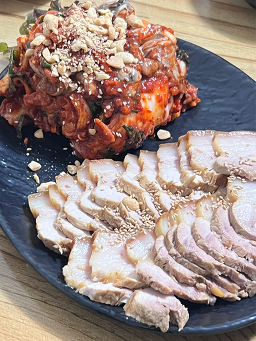 돌다리보쌈칼국수 1
