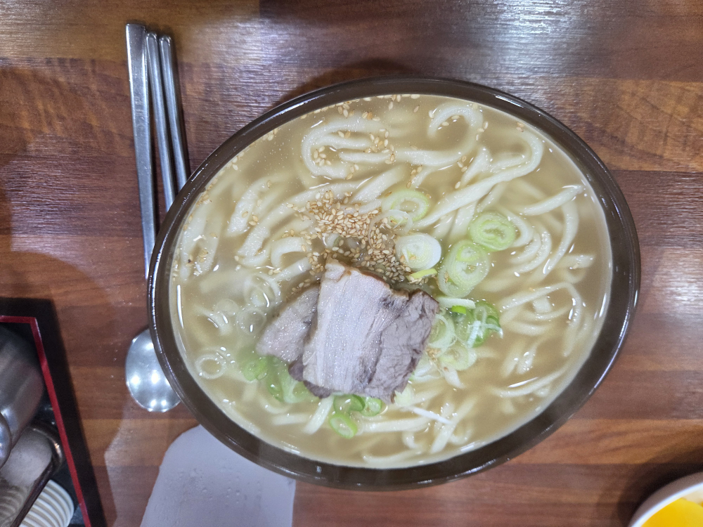 Baekjekalguksu (백제칼국수) 1