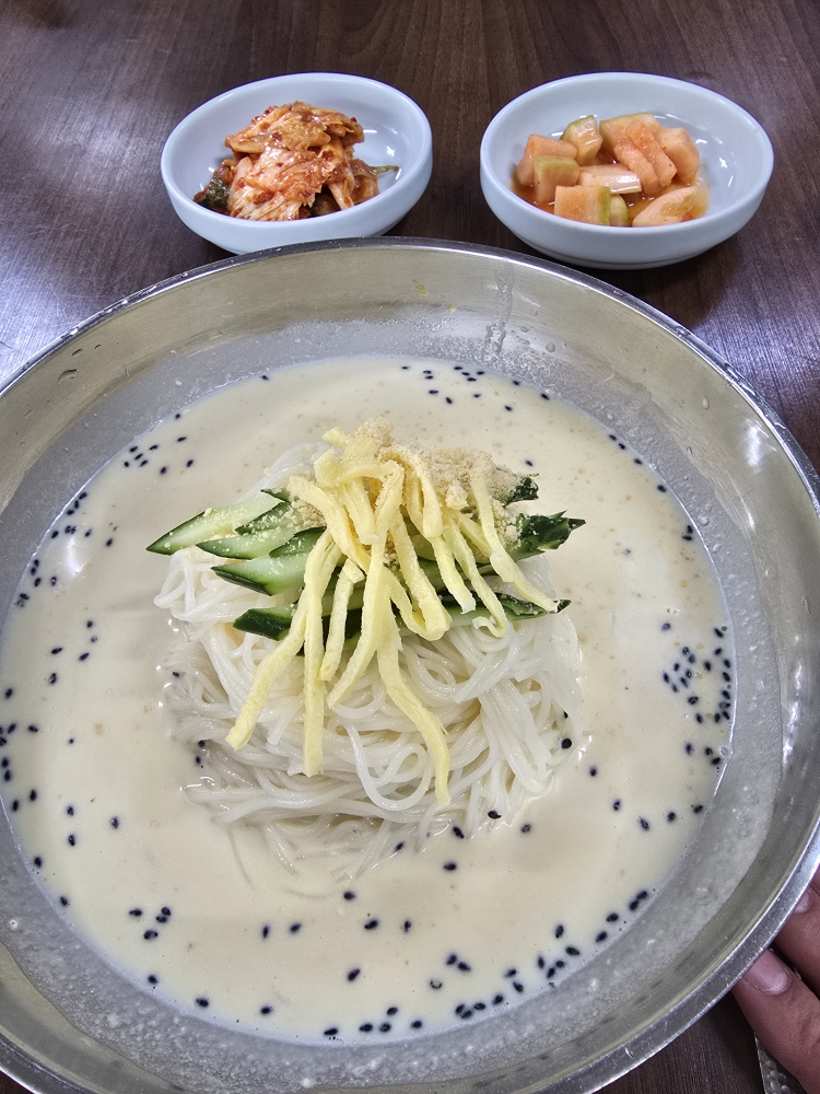 봉산골촌국수 1