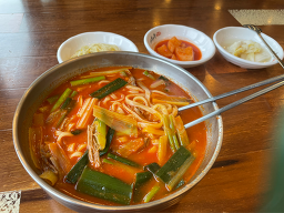 이화수전통육개장 서대문정동점 사진 2