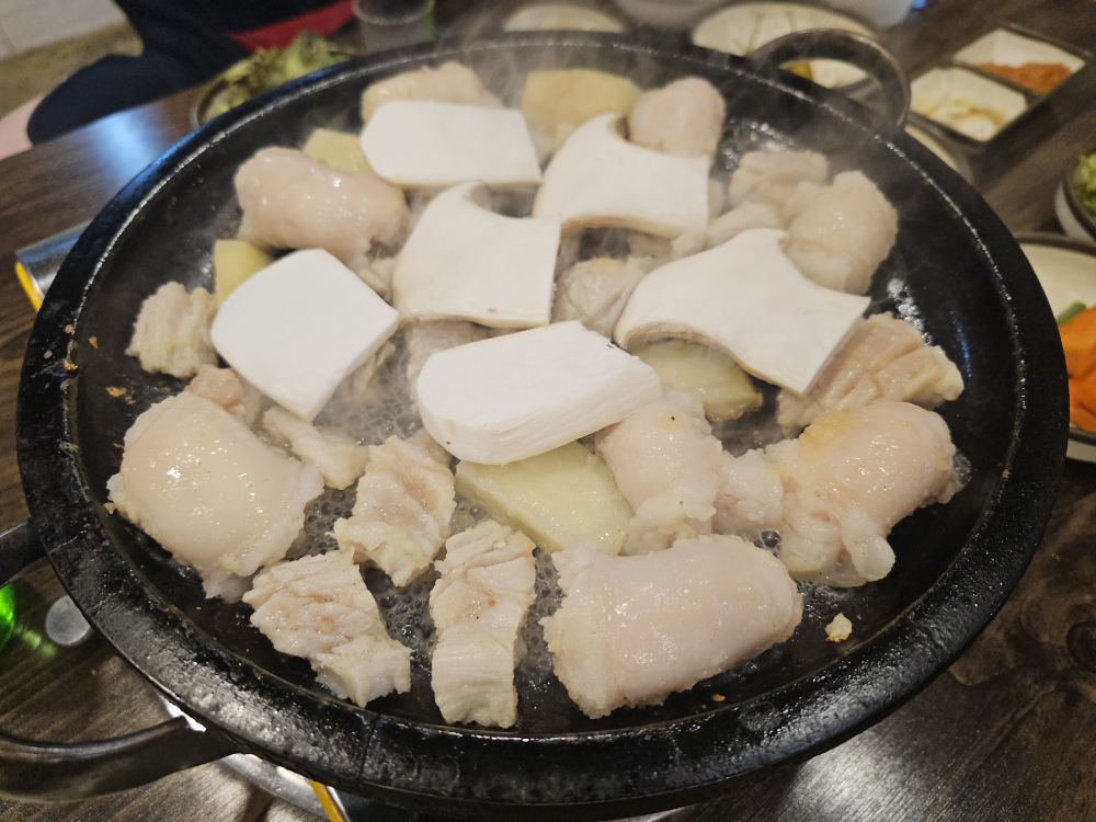 Jagalchiyanggopchang (자갈치양곱창) 3