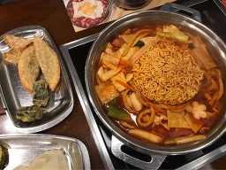두끼떡볶이 현대아울렛동대문점 사진 7