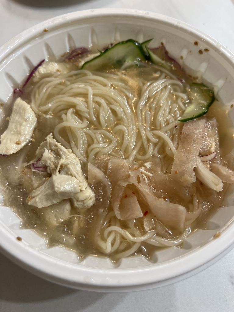 Misarimilbitchogyeguksu (미사리밀빛초계국수) 1