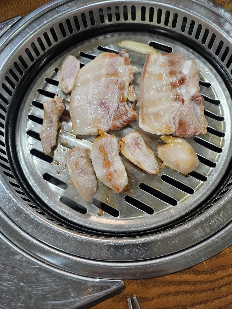 제주방목흑돼지 3