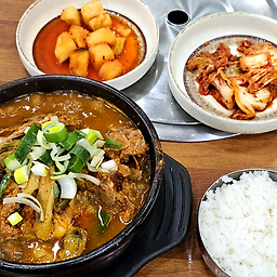 돈애랑장터순대국감자탕 3