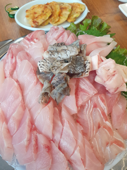 경남횟집 3