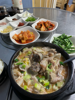 장터국밥 6