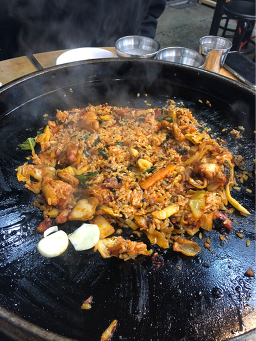 Jeongtongchuncheondakgalbi (정통춘천닭갈비) 2