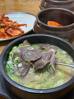 Yeonghosomeorigukbap (영호소머리국밥) 2