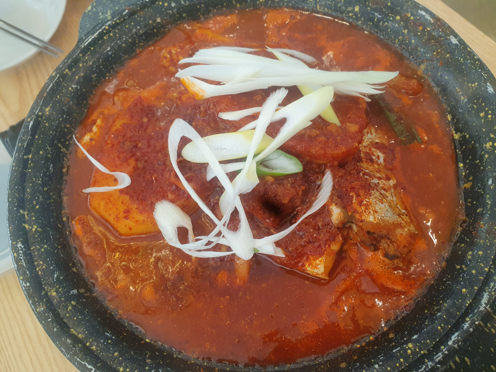 Jejukkothansang (제주꽃한상) 2