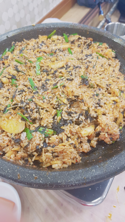 Daemyeongoribulgogi (대명오리불고기) 3