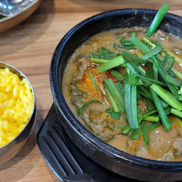 Osanchuojeongnamwonchueotang (오산추오정남원추어탕) 1