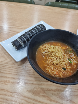 Gimbapraendeu (김밥랜드) 1