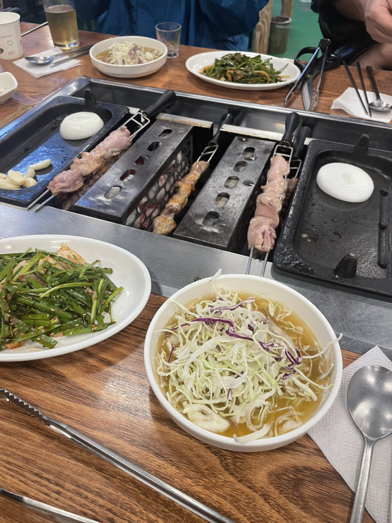 Hongsamorihoejeongui (홍삼오리회전구이) 3