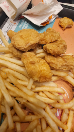 맥도날드 강남구청점 사진 2