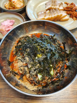 Chodangdongchimimakguksu (초당동치미막국수) 2