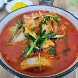 Hongcheonjjamppongjeonmunjeom 4