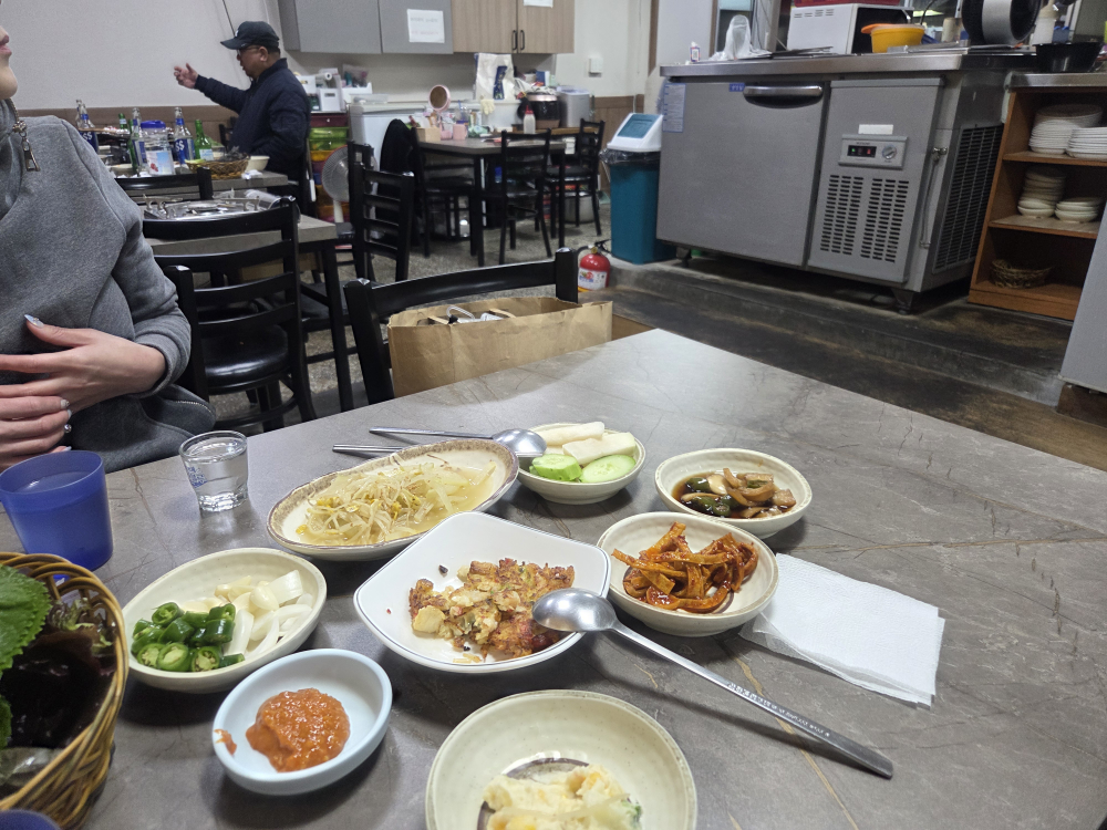 60nyeonjeontonghalmaekkomjangeo (60년전통할매꼼장어) 2
