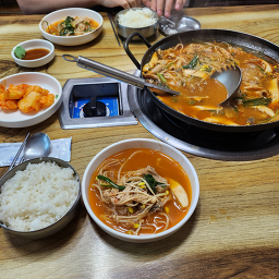엄마손칼국수 6