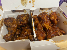 교촌치킨 신대방점 사진 2