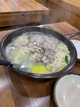 Seodobajirakkalguksu (서도바지락칼국수) 2