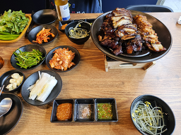 유신화덕족발 4