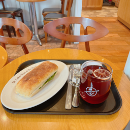 커피빈 신논현역점