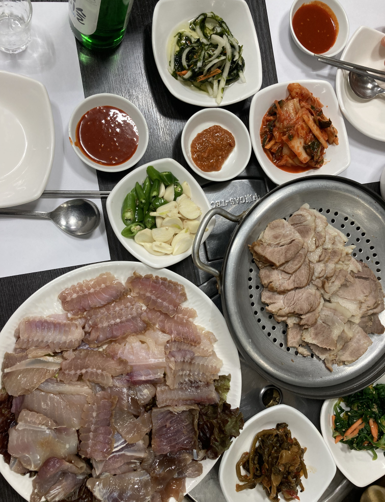Welbingttukbaegi (웰빙뚝배기) 1