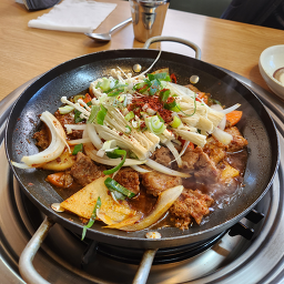 Honggagalbi (홍가갈비) 1