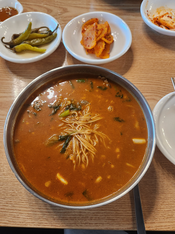 동강어탕 4