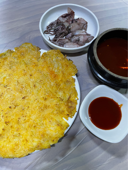 Doldamhoetjip (돌담횟집) 2