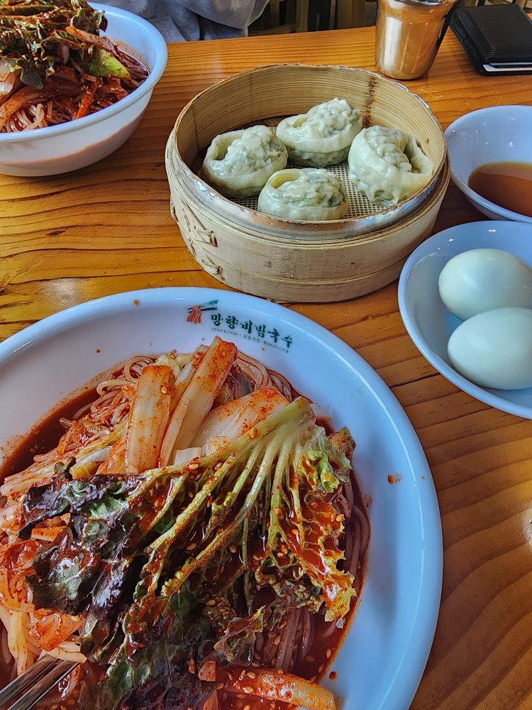 Manghyangbibimguksu (망향비빔국수) 1