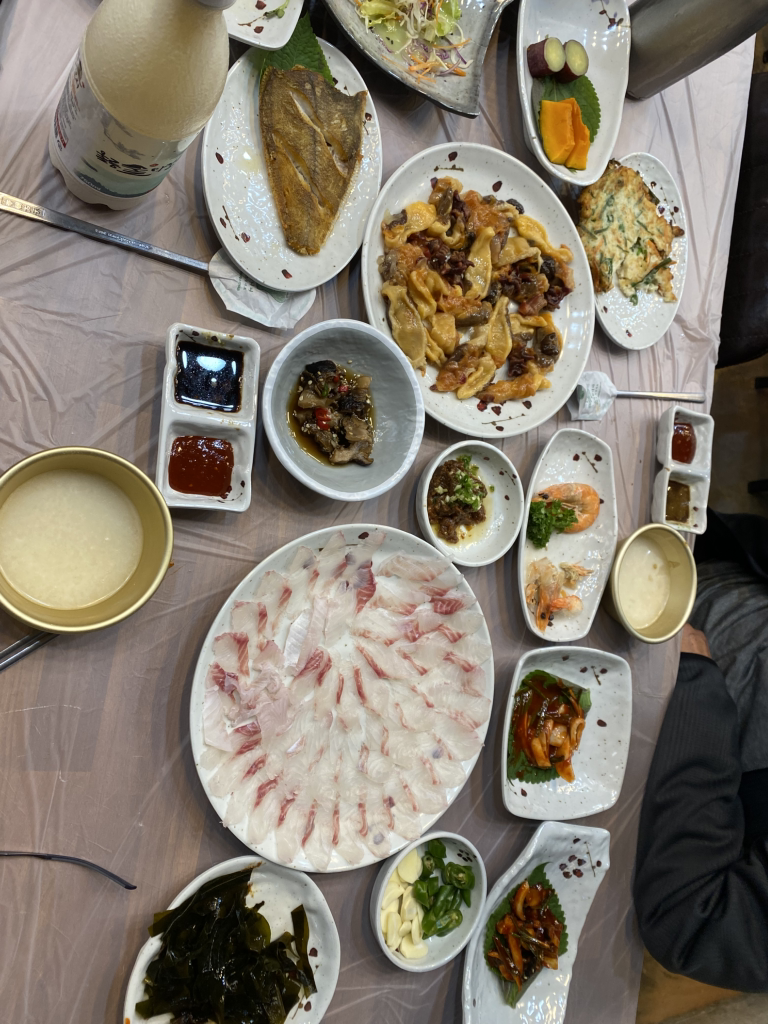 Yeongsinhoetjip (영신횟집) 1