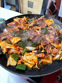 Seokjeonghoegwan (석정회관) 1
