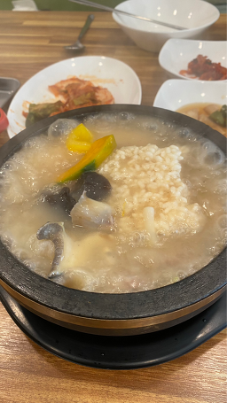 Haemullurungjitang baekdusan (해물누룽지탕 백두산) 1