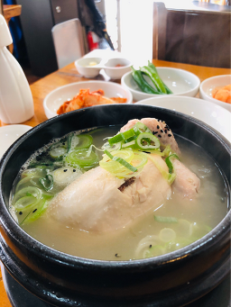 Jangwonsamgyetang (장원삼계탕) 1