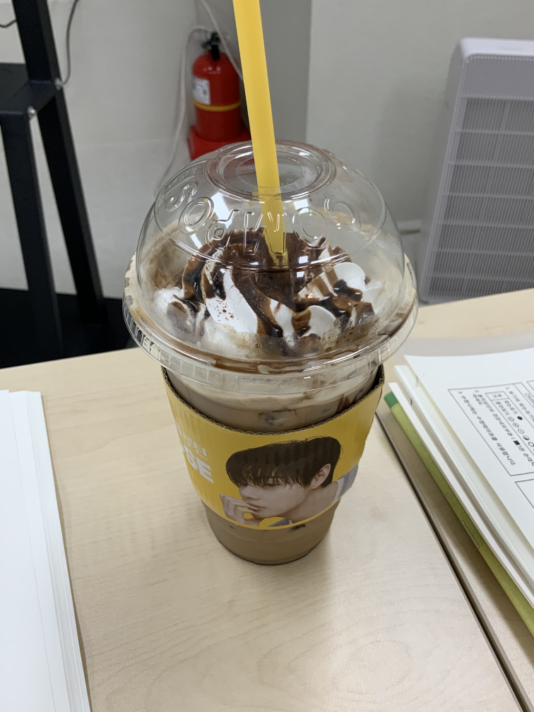 컴포즈커피 용인보정점