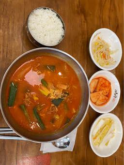 이화수전통육개장 사진 2