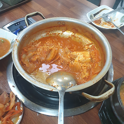 Dungjisikdang (둥지식당) 1