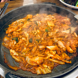 Chuncheonmyeongmuldakgalbimakguksu 4