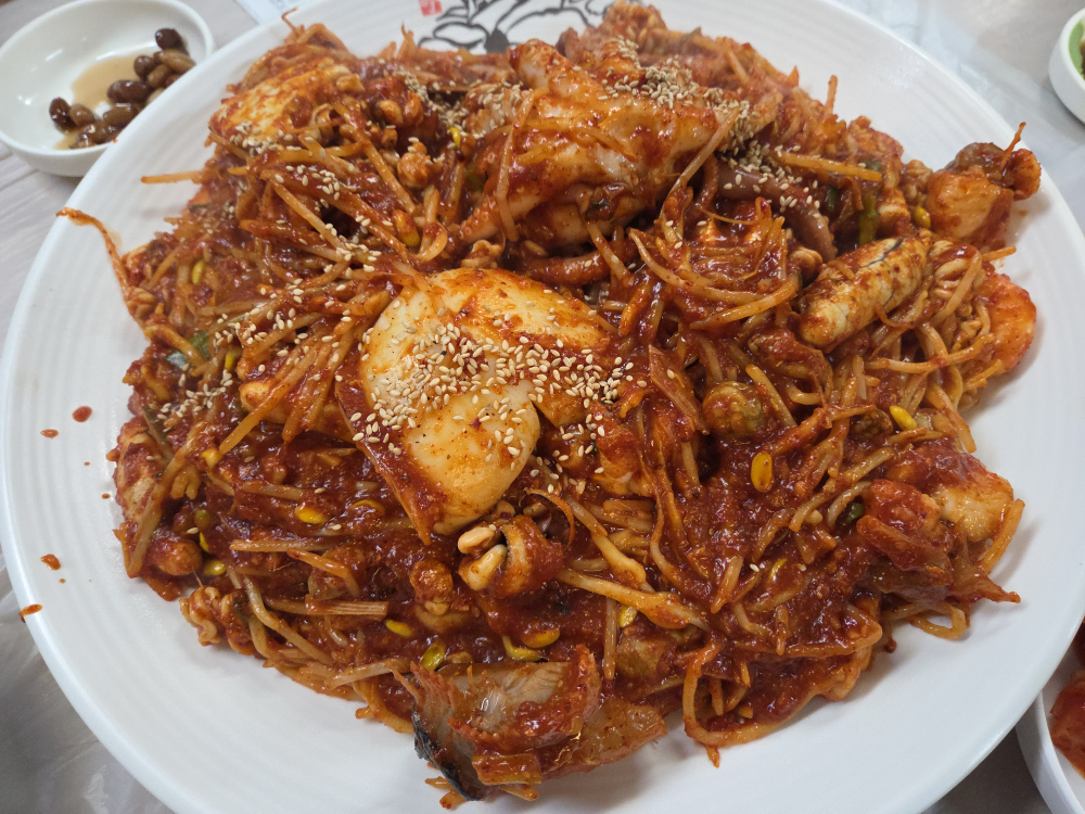 Gadosannakjijeonmunjeom (가도산낙지전문점) 1