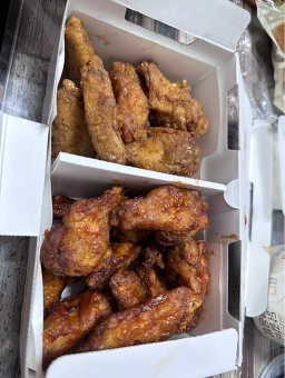 Gyochonchikinguuiyeokjeom (교촌치킨구의역점) 2