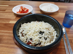 치즈밥있슈 서강대점 사진 2