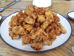 Palboktongdak (팔복통닭) 1