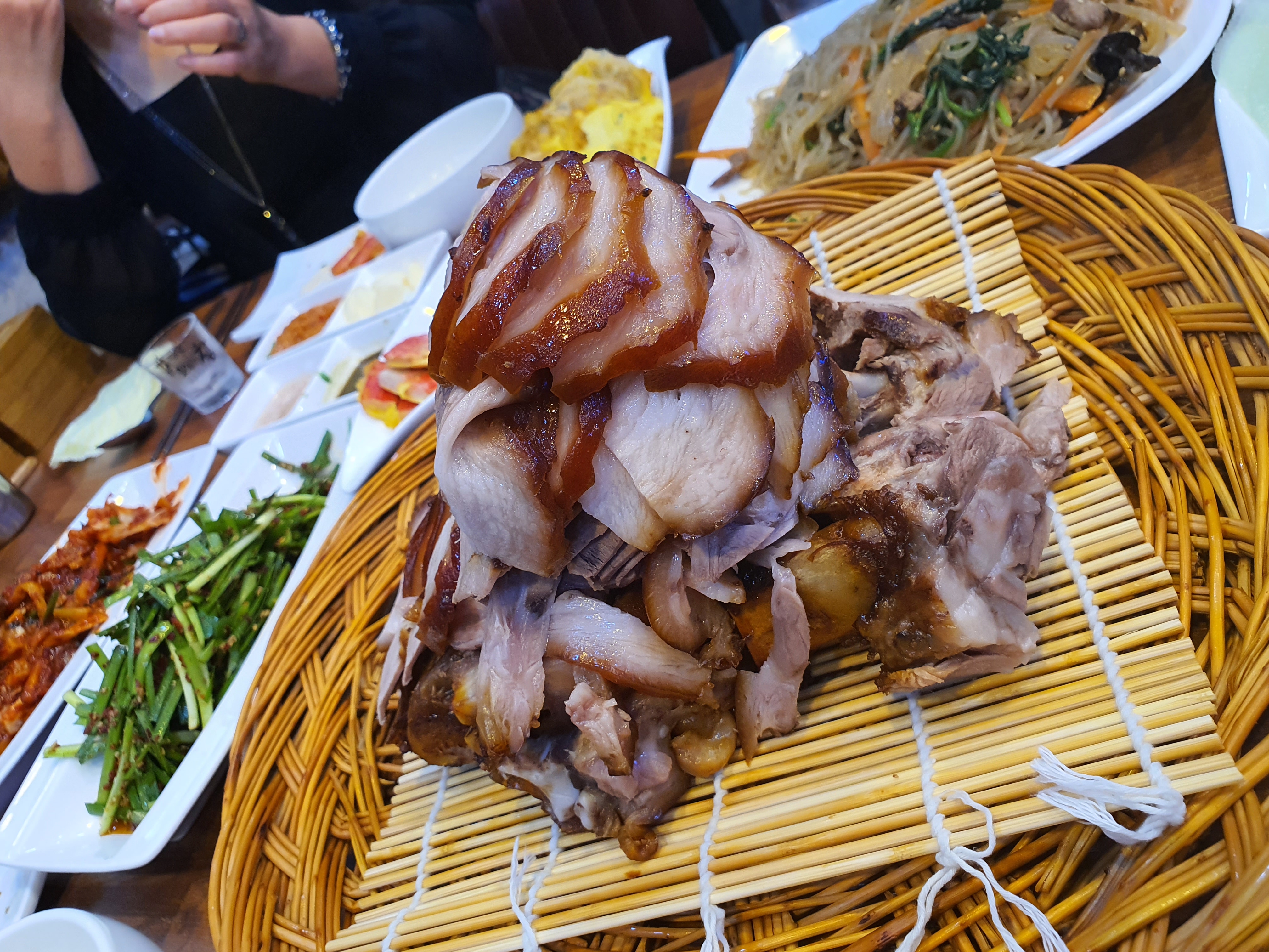 Hanyangjokbal (한양족발) 2