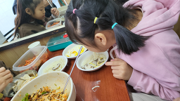 Myeongdongkalguksu (명동칼국수) 2