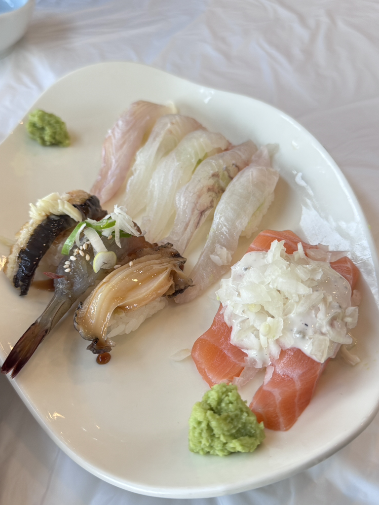 Yunchobap (윤초밥) 1