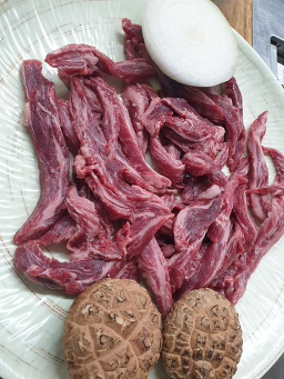 Bonjeongalbi (본전갈비) 3