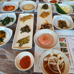 Tambokminarigadeun (탐복미나리가든) 3