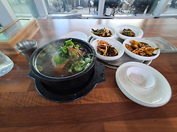 Jangwonotdak (장원옻닭) 1